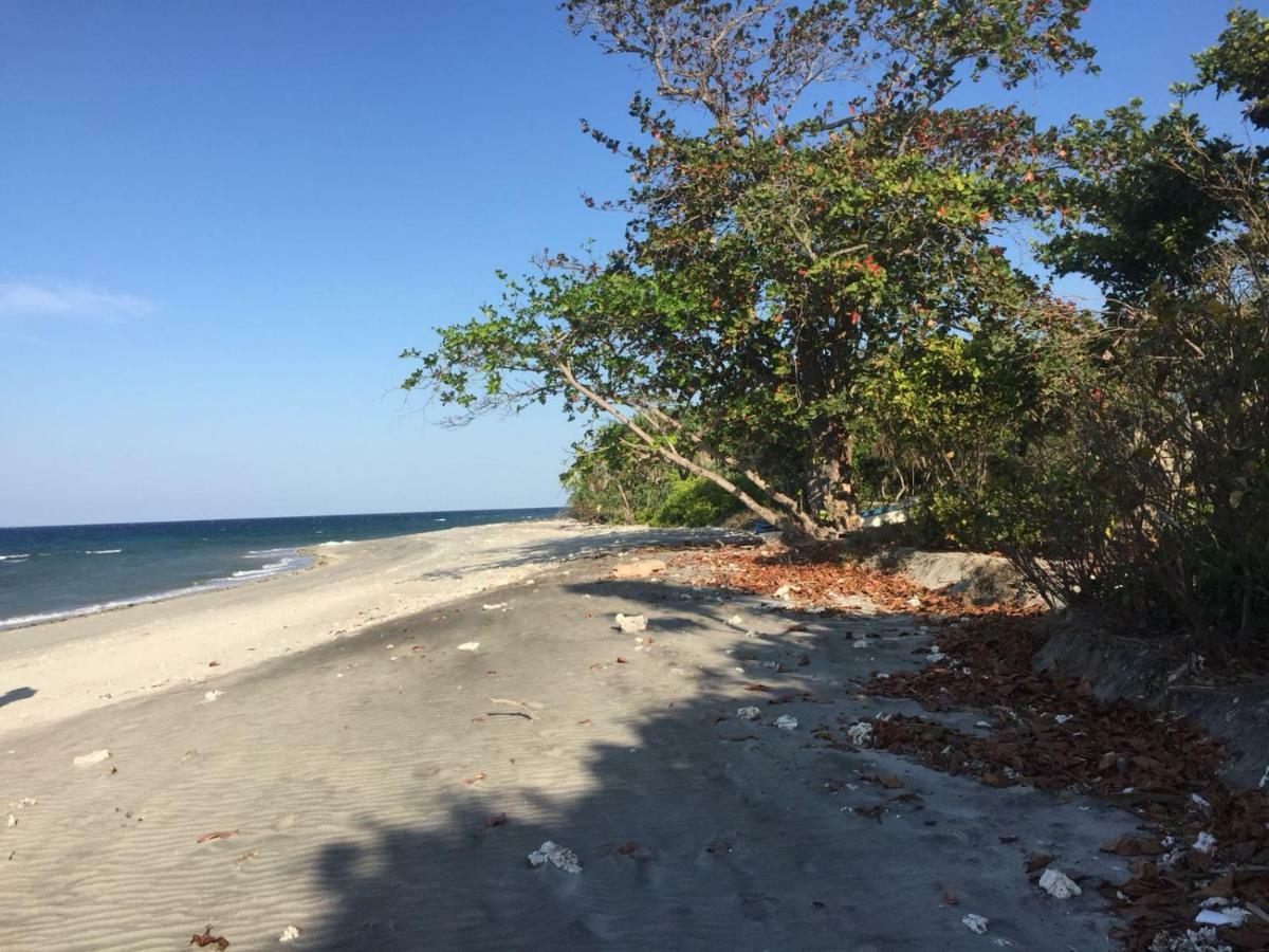 Wera Beach Kadumbul Buitenkant foto